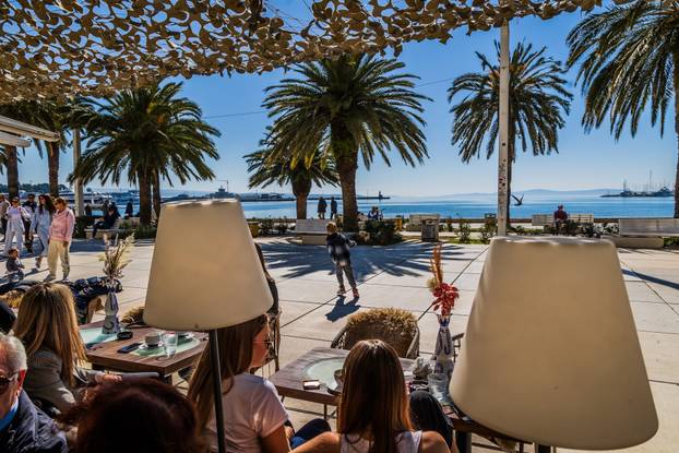 Nastavak lijepog i sunčanog vremena, u Splitu izmjereno 17 stupnjeva