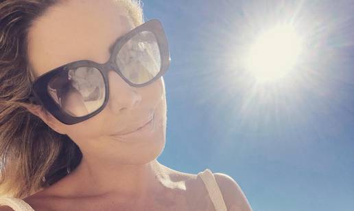 FOTO Vru&cacute;a &scaron;efica: Nekad je bila escort dama, kupila klub za 1 funtu. A kad danas vidi ra&ccaron;un...