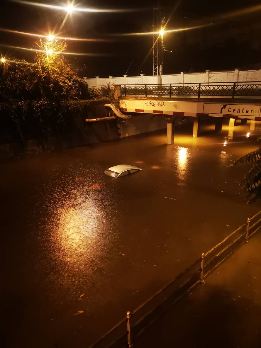 'Rekli su: Nema mu pomoći. Ali nisam ga mogla ostaviti u autu'