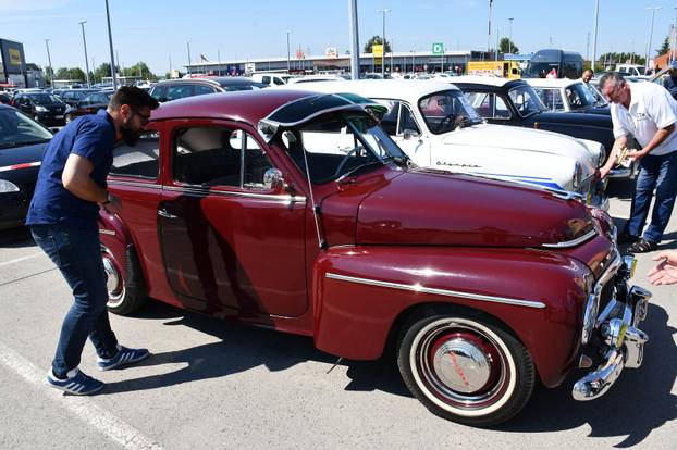 Slavonski Brod: Peti međunarodni susret oldtimera