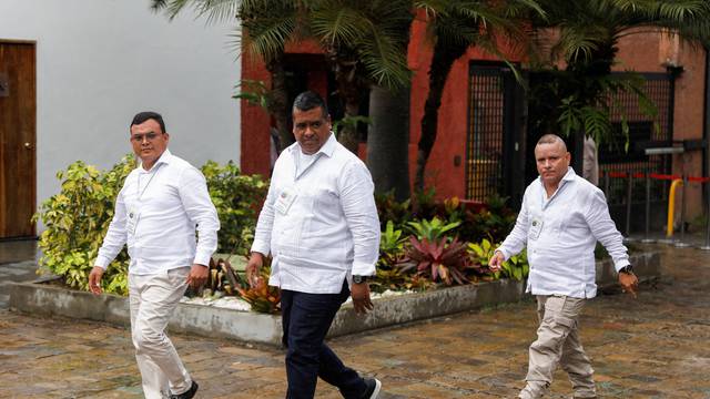 Colombia's government and Segunda Marquetalia armed group hold peace talks, in Caracas