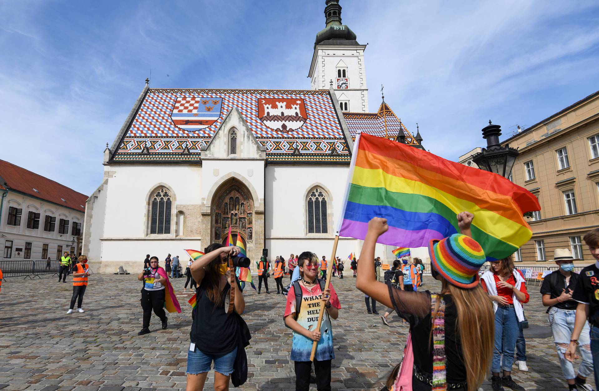 Pride stigao do parka Ribnjak: 'Ustav nam predstavlja zid jer ograničava i guši naše slobode!'