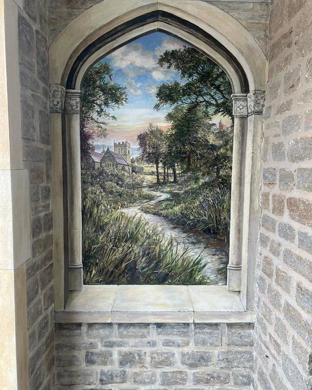 FOTO Umjetnik iscrtava murale na domovima: Pogledajte vrt na vanjskom zidu kuće!