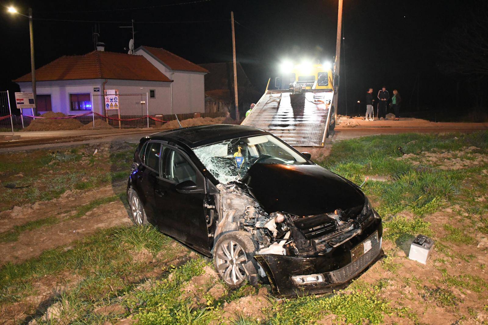 Bjelovar: Vlak naletio na automobil, nema ozlijeđenih