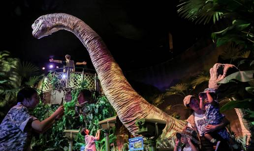 Novo istraživanje: Dinosauri nisu izumirali već napredovali kad ih je uništio udar asteroida