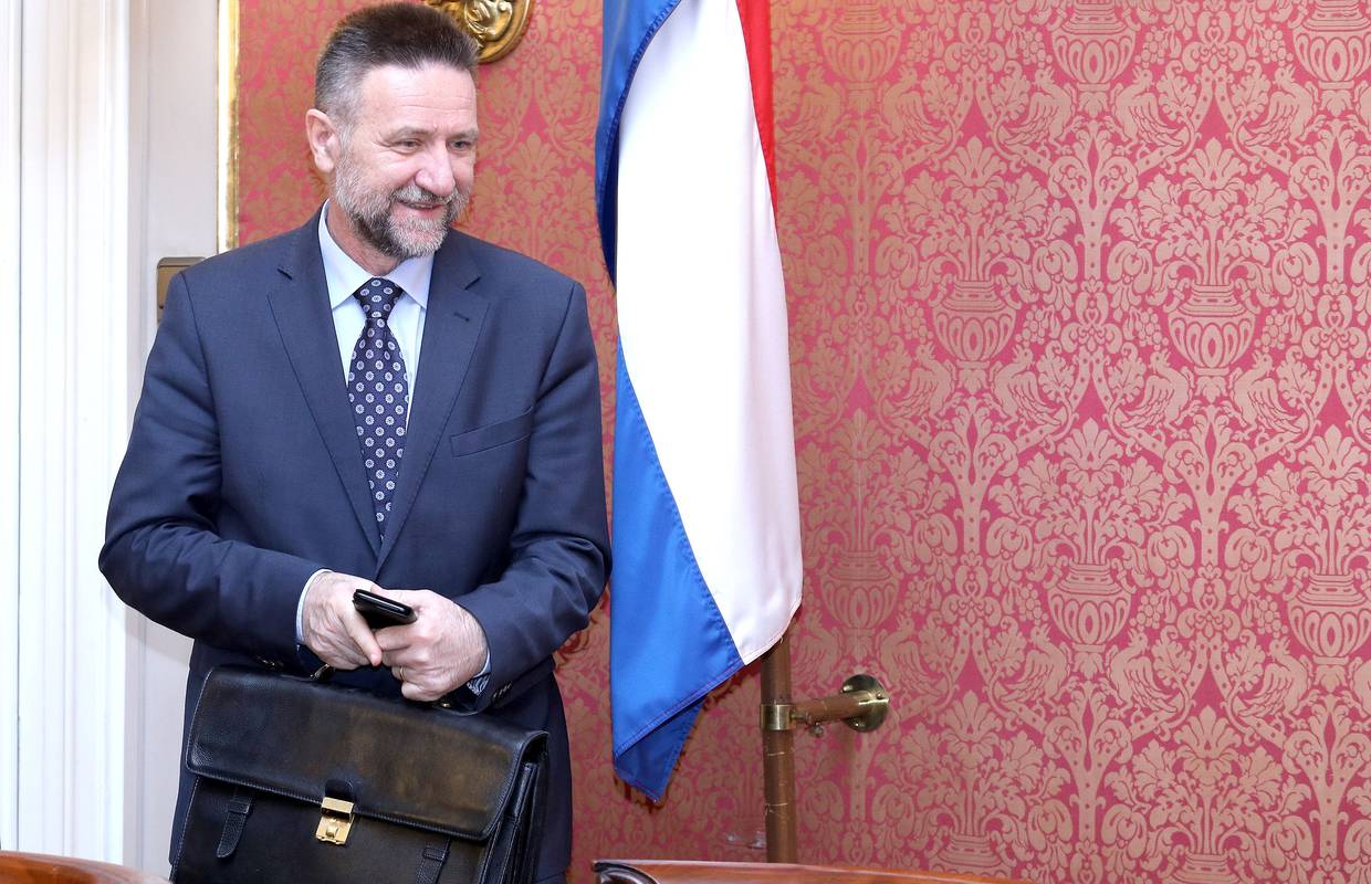 Divjak odbili žalbu: Hrvatski studiji upisat će se u registar