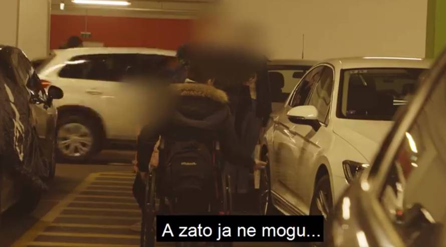 U Splitu parkirali na mjestima za invalide, pa im auti 'nestali'