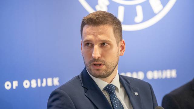 Osijek: Izjave za medije gradonačelnika Radića i Tomaševića nakon zajedničkog sastanka
