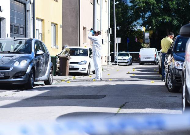 Zagreb: U Pregradskoj ulici na Trešnjevci nekoliko vozila oštećeno je u eksploziji, očevid u tijeku