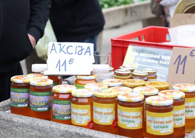 Šibenik: Ponuda na šibenskoj tržnici