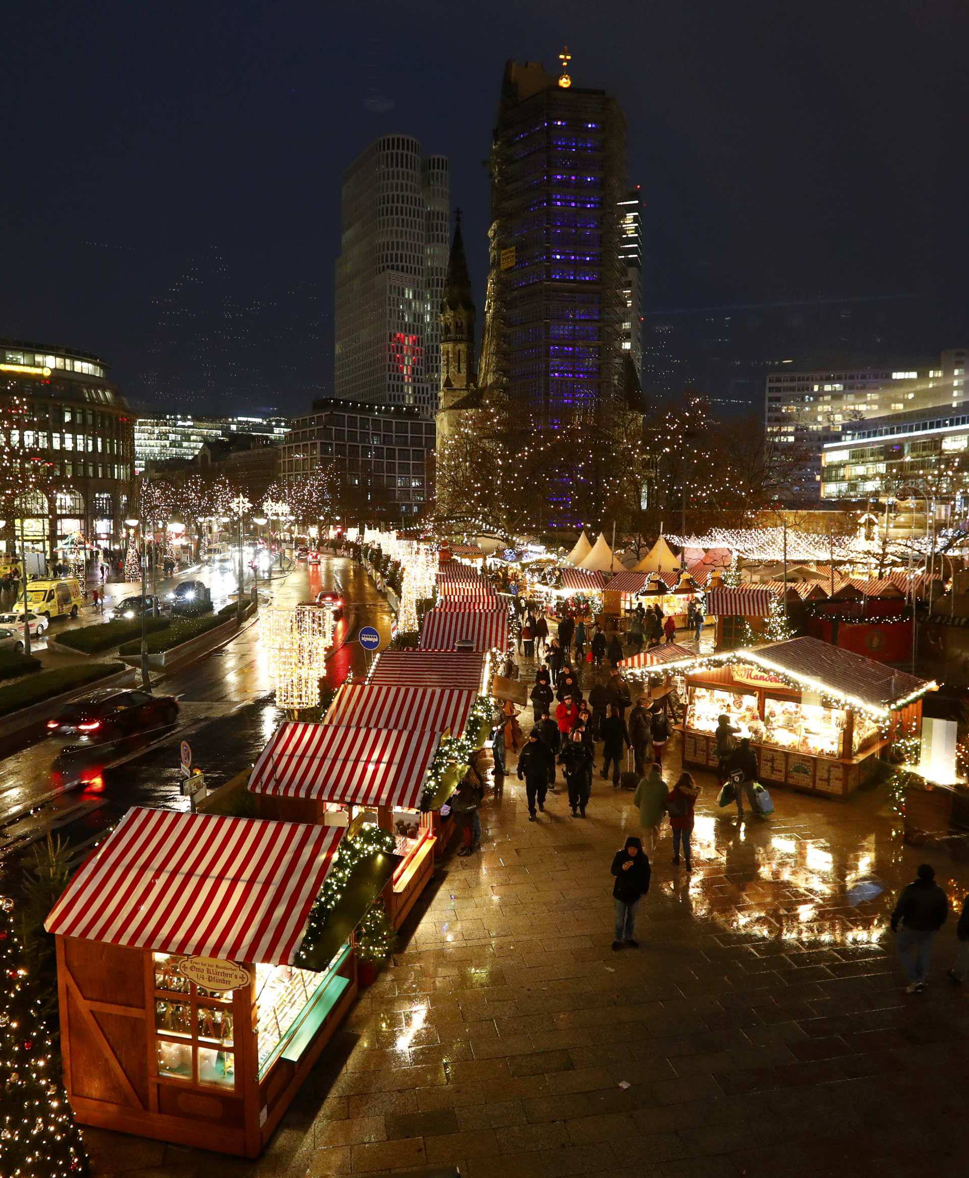Picture shows the re-opened Christmas market at Breitscheid square in Berlin