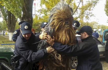 'Chewie' kršio izbornu šutnju pa ga odmah strpali u zatvor