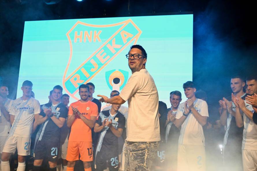 VIDEO Rijeka predstavila novu garnituru dresova. Produžili su suradnju s Jurajem Zigmanom