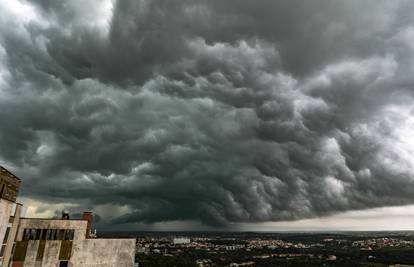 Posljedice oluje: Kod Poreča su pronašli ostatke drevnog groba