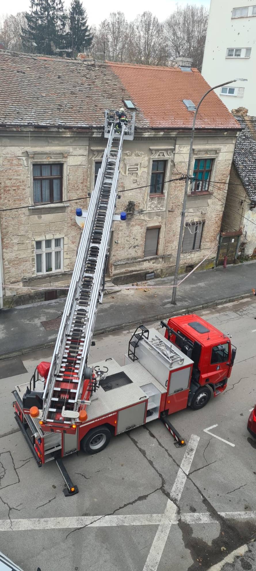 Stanovnici Strašnika: Bilo je baš grozno, sve se rušilo, ali svi ćemo noćas spavati u svojoj kući