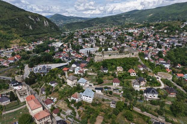 Jajce: Povijesni grad poznat po svojem veličanstvenom  vodopadu