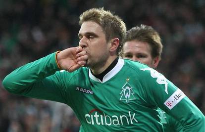 Ivan Klasnić izborio penal koji je Werderu donio remi