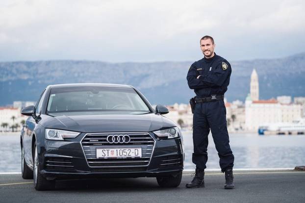 Zavedi me, privedi me! Žene bacile oko na zgodne policajce dok se tresla narko scena...