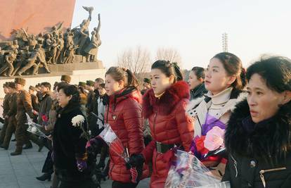 Prošle su tri godine: Završilo žalovanje za Kim Jong-ilom