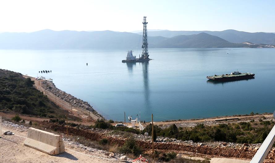 Brži od rokova: Zabiju čak tri stupa od 200 tona svakog dana