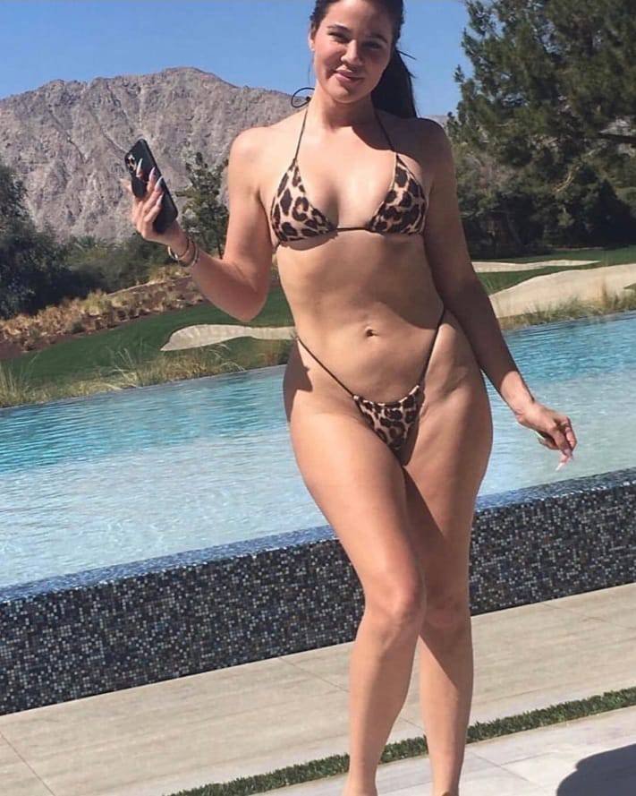 Asistentici Khloe Kardashian prijeti tužba, greškom objavila njezinu fotku bez Photoshopa