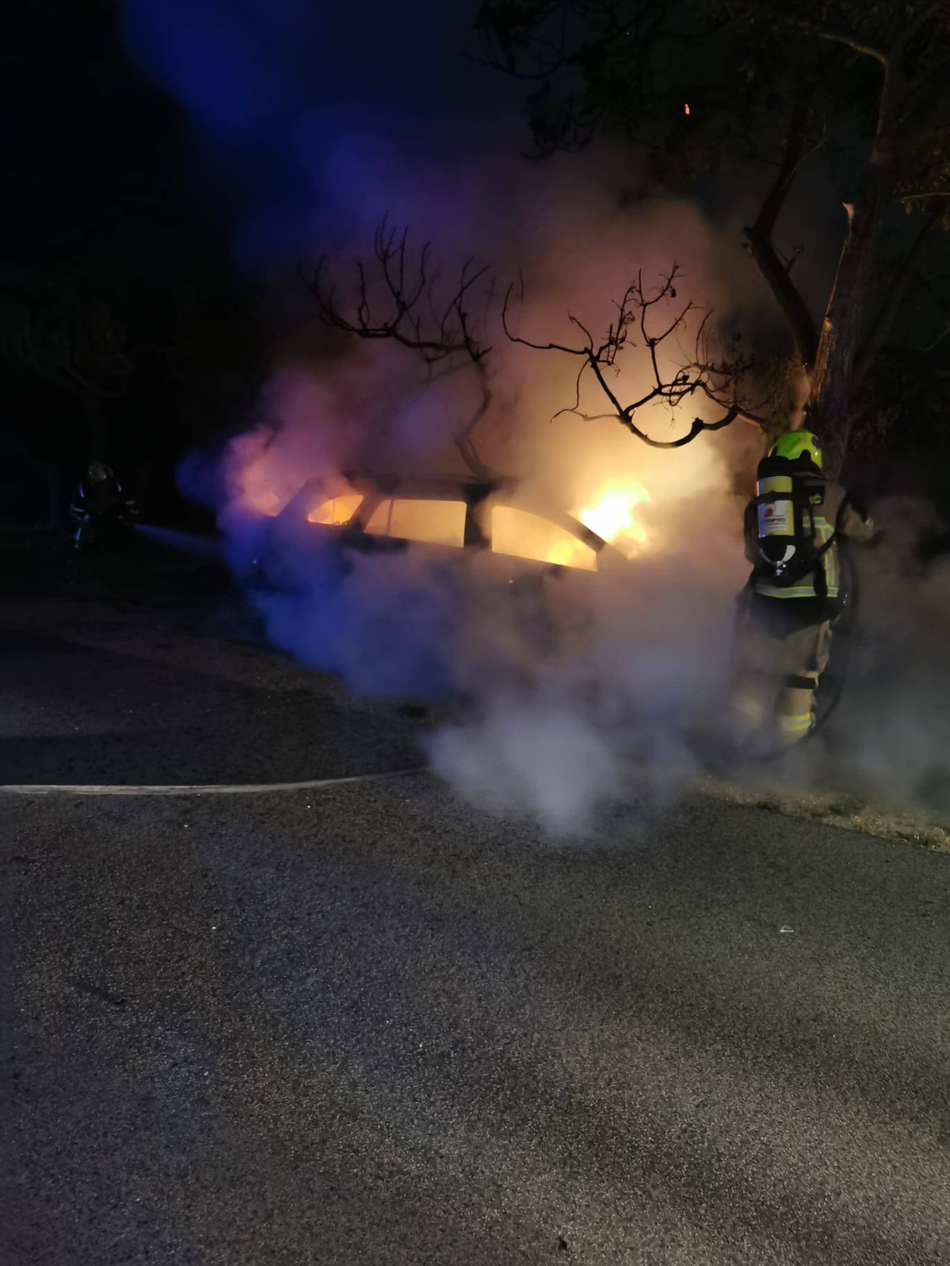 Izgorio auto kod Metkovića