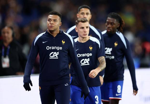 World Cup - UEFA Qualifiers - Group D - France v Ukraine