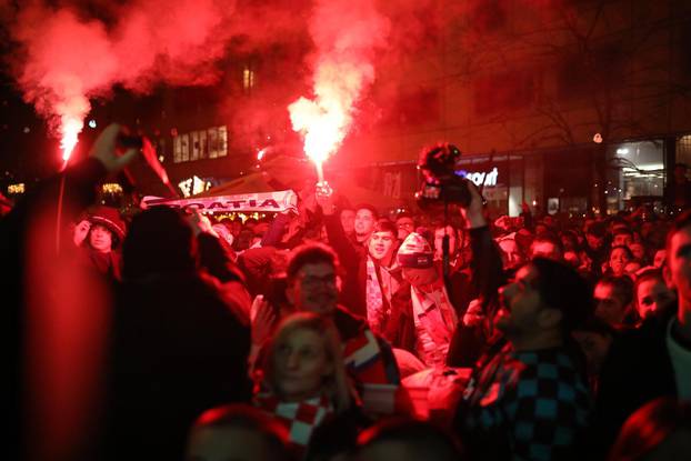 Slavlje navijača u Zagrebu nakon prolaska Hrvatske u polufinale Svjetskog prvenstva