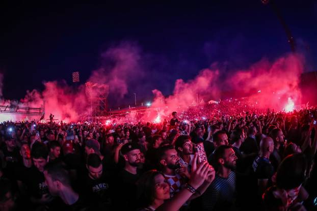 Šibenik: Koncert Marka Perkovića Thomsona na Šibenskom Šubićevcu