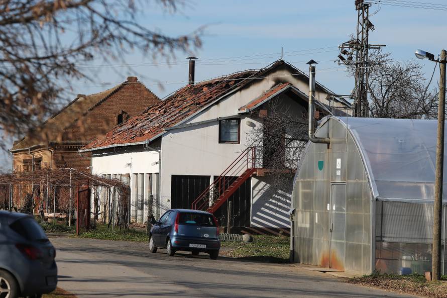Požar progutao zgradu Iločkih podruma, gasili je punih 9 sati
