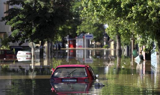 Poplave u Srbiji: Do sada 21 mrtav, novi val stiže u srijedu