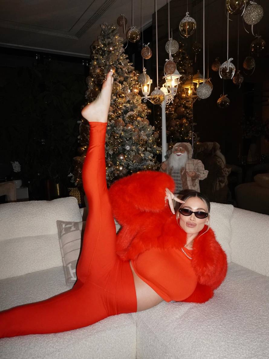 FOTO Diletta ni u sedmom mjesecu trudnoće ne odustaje od poziranja u donjem rublju