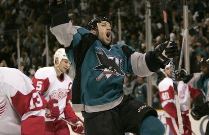 NHL: Cheechoo pogodio za drugu pobjedu Sharksa