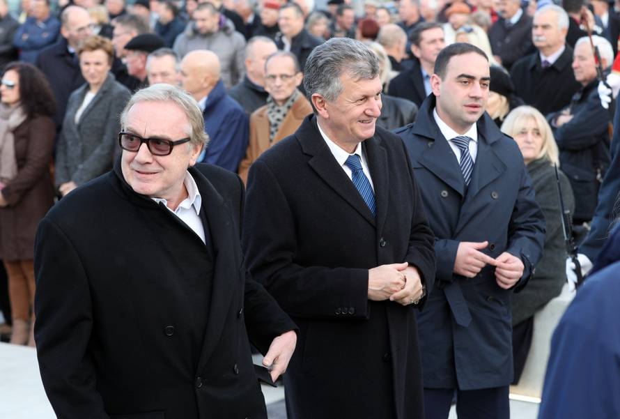 Otkrili spomenik Tuđmanu, evo tko je sve bio među uzvanicima