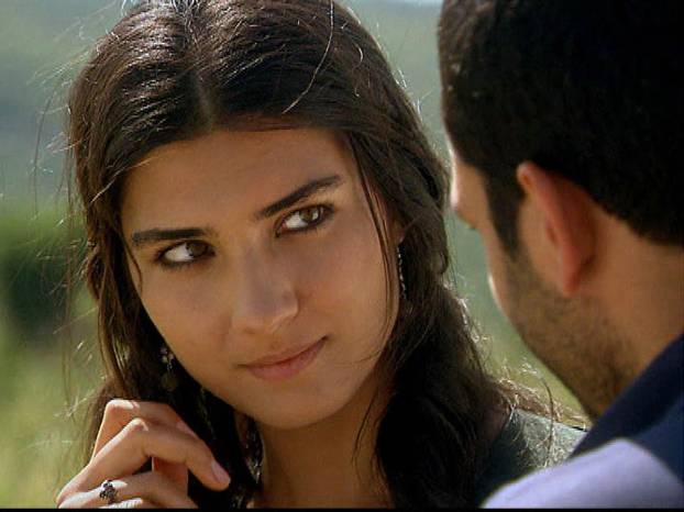 FOTO Sve ljepša i ljepša! 'Asi' je publiku osvojila dugom crnom kosom. Evo kako sada izgleda