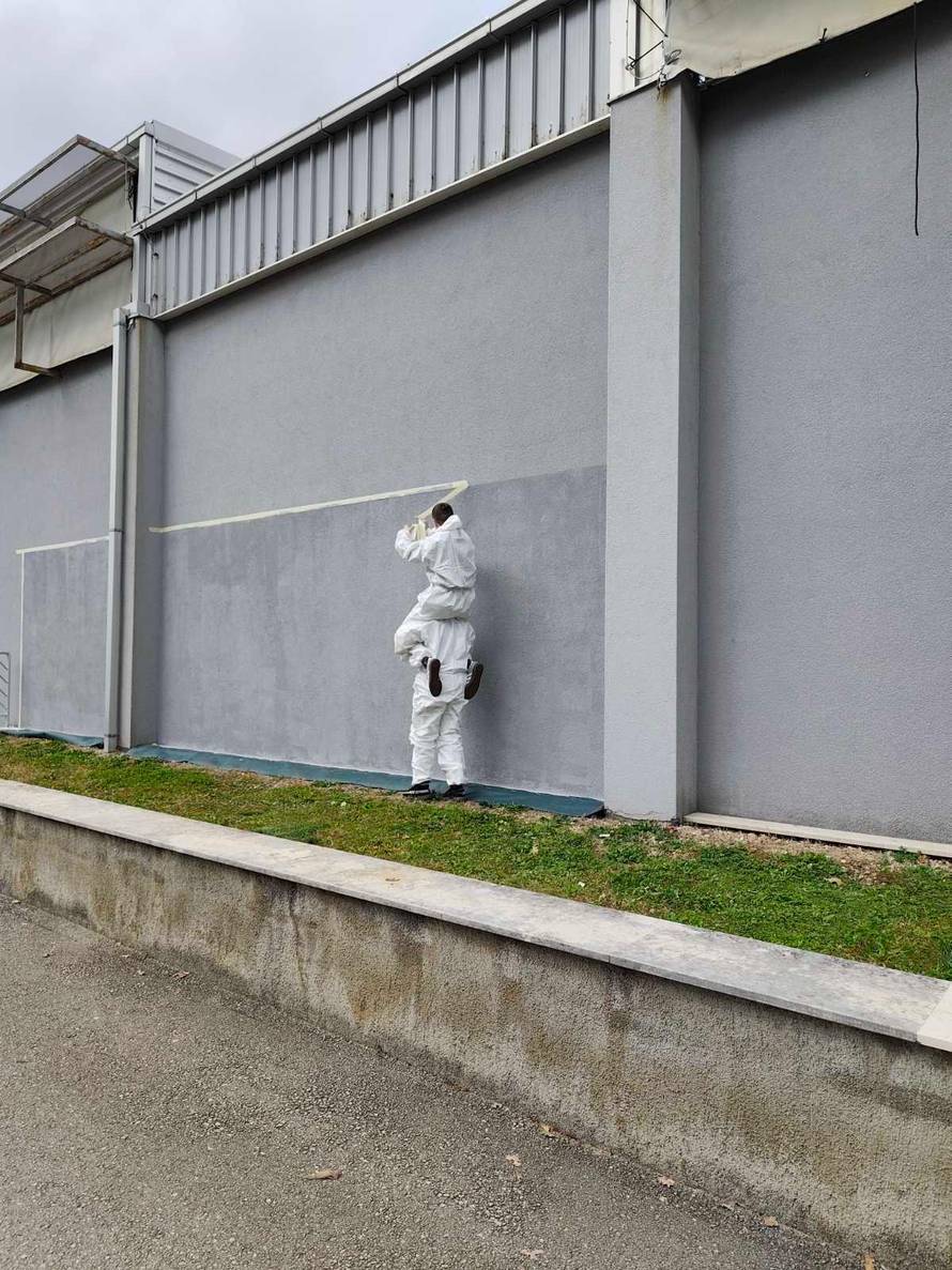 Sedmaši s Krka na ponos škole i roditelja! Sami prebojali ružne natpise: 'Volimo činiti dobro...'