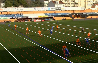 Jesu li u VAR sobi krivo povukli linije i oštetili Šibenik protiv Slavena? Ova fotka otkriva...