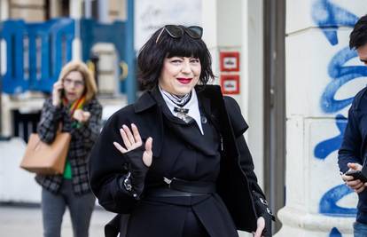 Uvijek vjerna svom stilu: Mirela Holy na špici u crnoj kombinaciji
