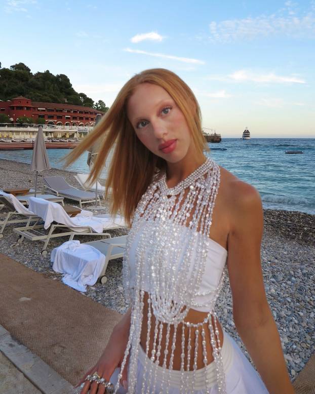 FOTO Zvali su je Beckerovim 'djetetom iz sobice za metle', sad je pokazala isklesano tijelo