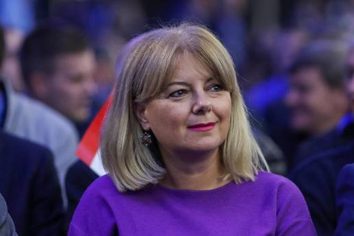 Mirjana Hrga bila odu&scaron;evljena hranom, no ne i konobaricom: 'Mlada cura ne trudi se ni&scaron;ta...'