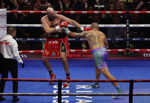 Oleksandr Usyk v Tyson Fury - Heavyweight World Title