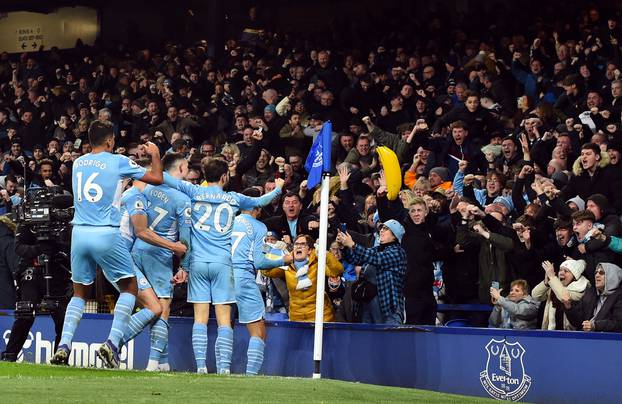 Premier League - Everton v Manchester City