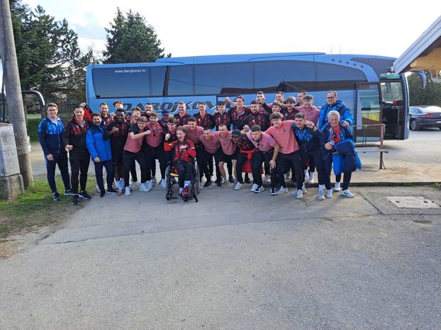 FOTO Kurilovčani se nabrijavaju uoči Dinama: Danas je vaš dan!