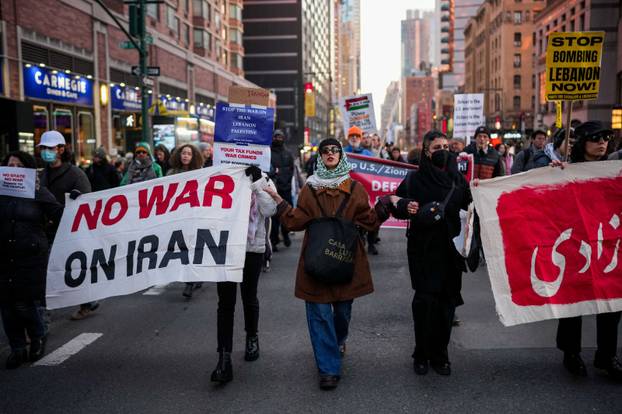 ULICE PUNE BIJESA Tisuće u New Yorku prosvjeduju protiv zračnih napada Izraela na Libanon i Iran