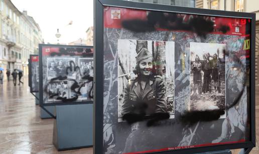 FOTO Vandali uništili izložbu 'Partizanke' na riječkom Korzu