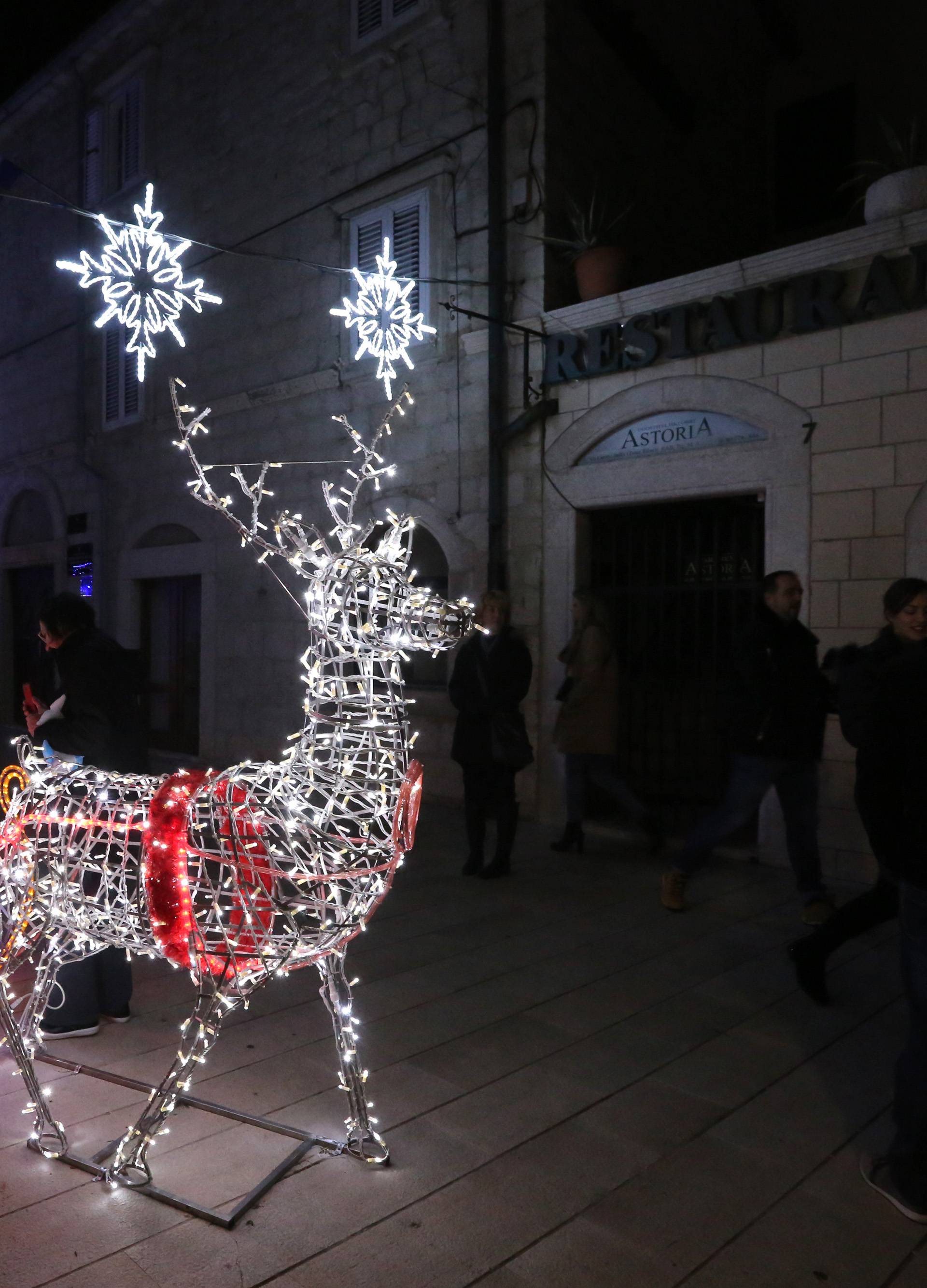 Na 'Najljepšem otočnom adventu' nikad veći broj djece