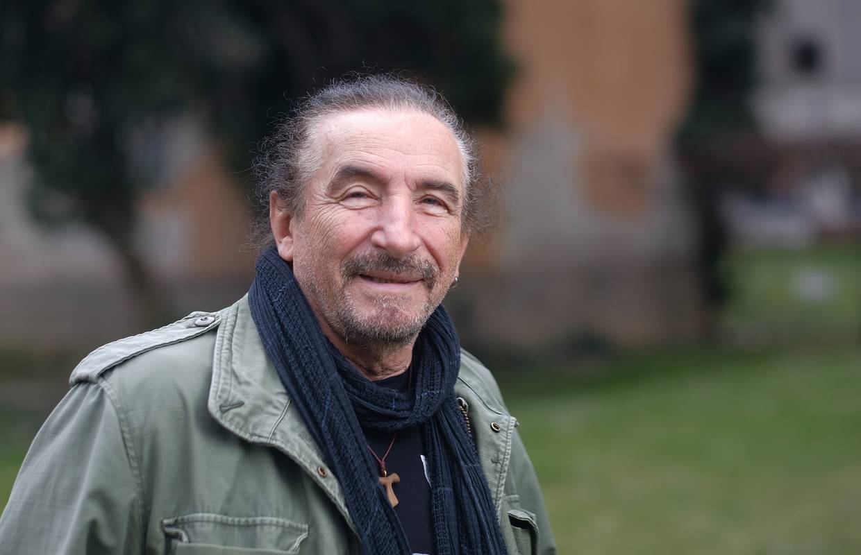 Željko Bebek: Otišao sam iz Bijelog dugmeta jer nisam htio pjevati 'Ravna ti je Jugoslavija'