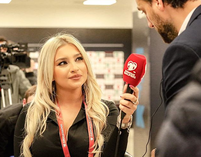 Elmira očarala cijelo Kosovo: Ona je naš ponos i najzgodnija sportska novinarka na Balkanu