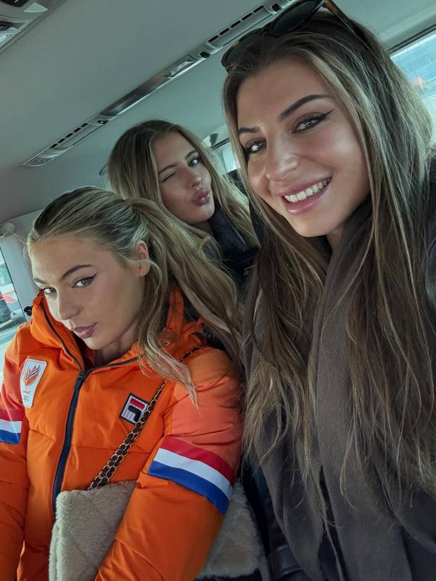 FOTO Vole bikinije i magnet su za obožavatelje: Sestre zlatne Jutte Leerdam postale senzacija