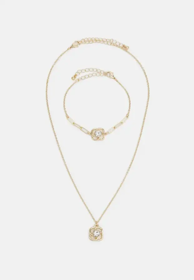 Pregledali smo ponudu za vas! Ogrlice - sjajni ukras dekoltea